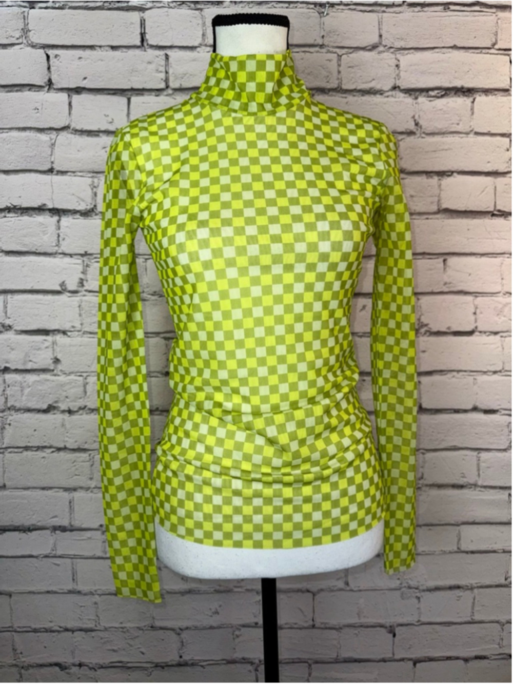 Women's BAUM UND PFERDGARTEN Jodi Long Sleeve Tee Lime Green Checkered size XS/S